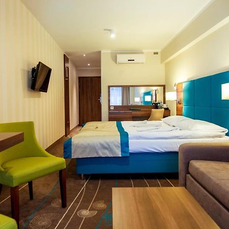 Aparthotel Przy Plazy Мендзиздрое Екстериор снимка