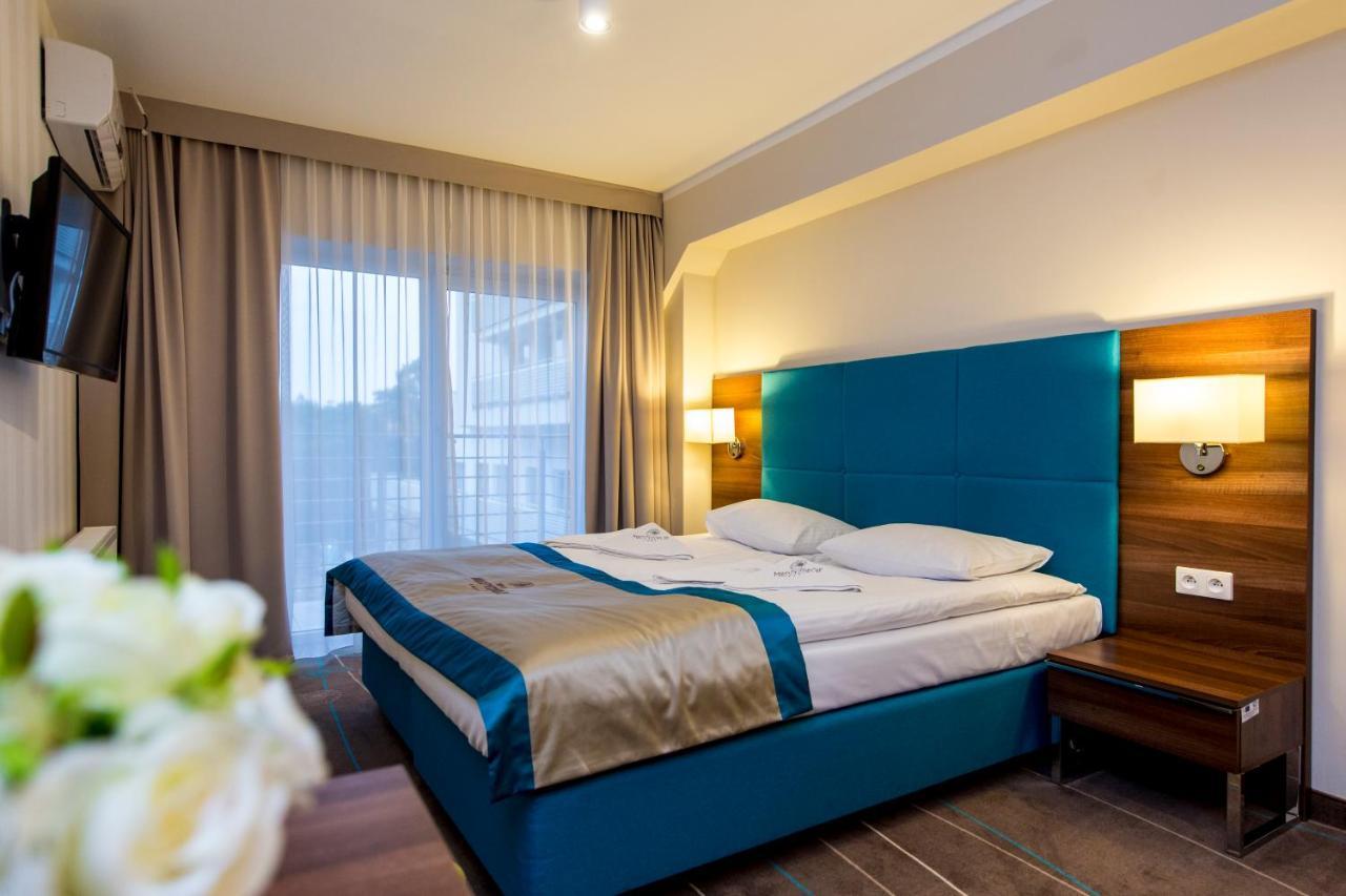 Aparthotel Przy Plazy Мендзиздрое Екстериор снимка