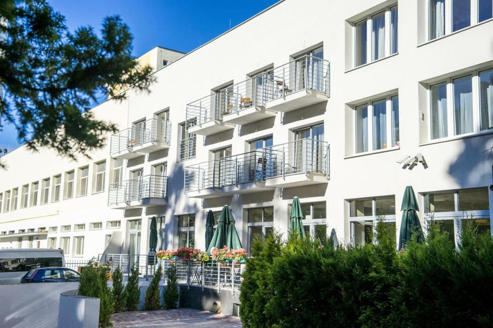 Aparthotel Przy Plazy Мендзиздрое Екстериор снимка