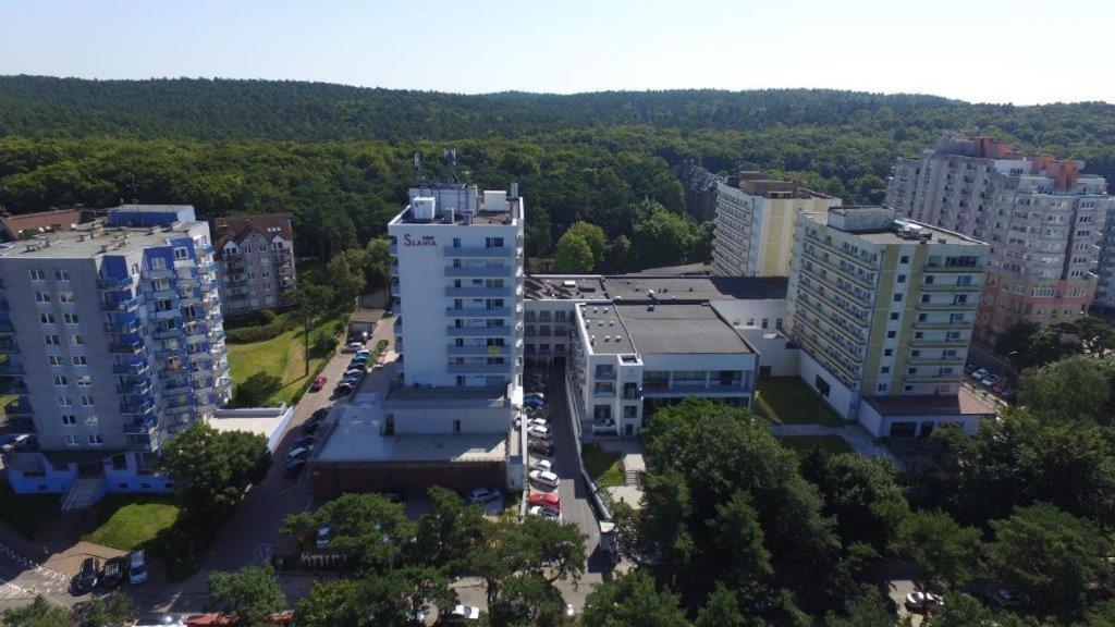Aparthotel Przy Plazy Мендзиздрое Екстериор снимка