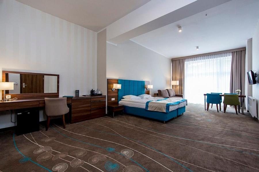 Aparthotel Przy Plazy Мендзиздрое Екстериор снимка