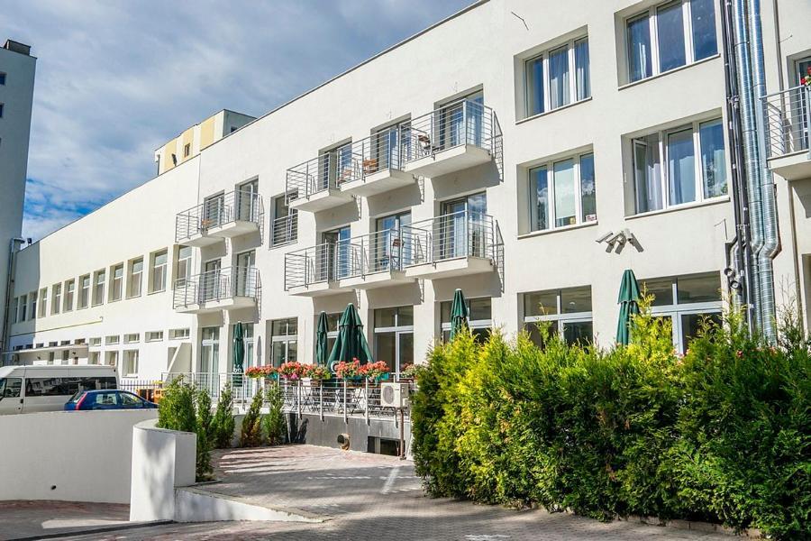 Aparthotel Przy Plazy Мендзиздрое Екстериор снимка