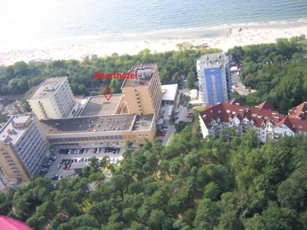 Aparthotel Przy Plazy Мендзиздрое Екстериор снимка